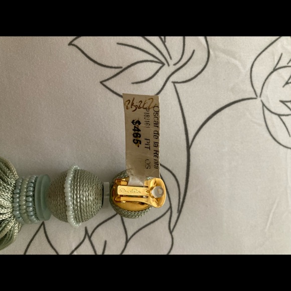 Oscar de la Renta Ball Tassel Drop Clip on Earring - Picture 8 of 8